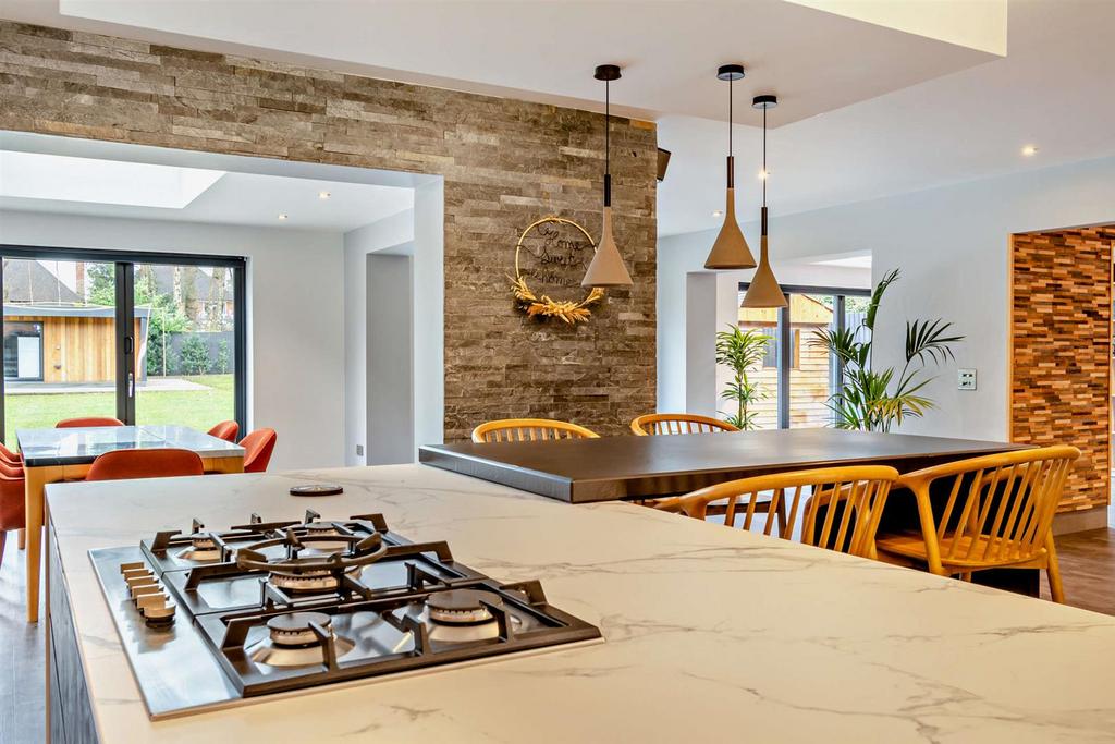 8536609-interior66-800.jpg