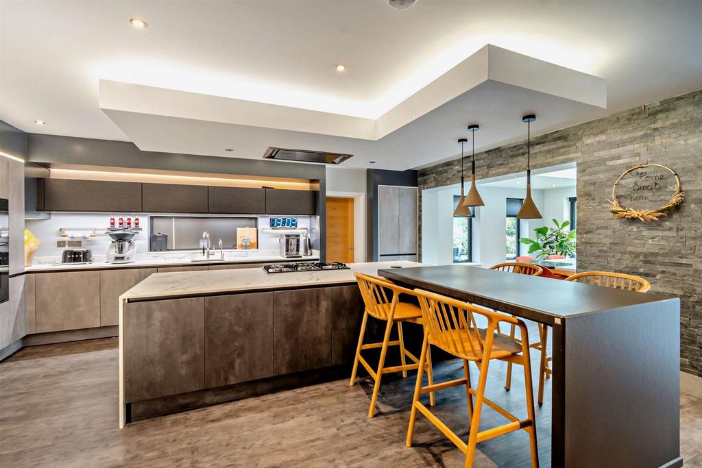 8536609-interior64-800.jpg