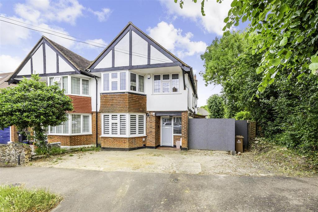 Buff Avenue, Banstead 3 bed semidetached house for sale £675,000