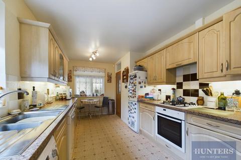 2 bedroom detached bungalow for sale - Long Mynd Avenue, Up Hatherley, Cheltenham