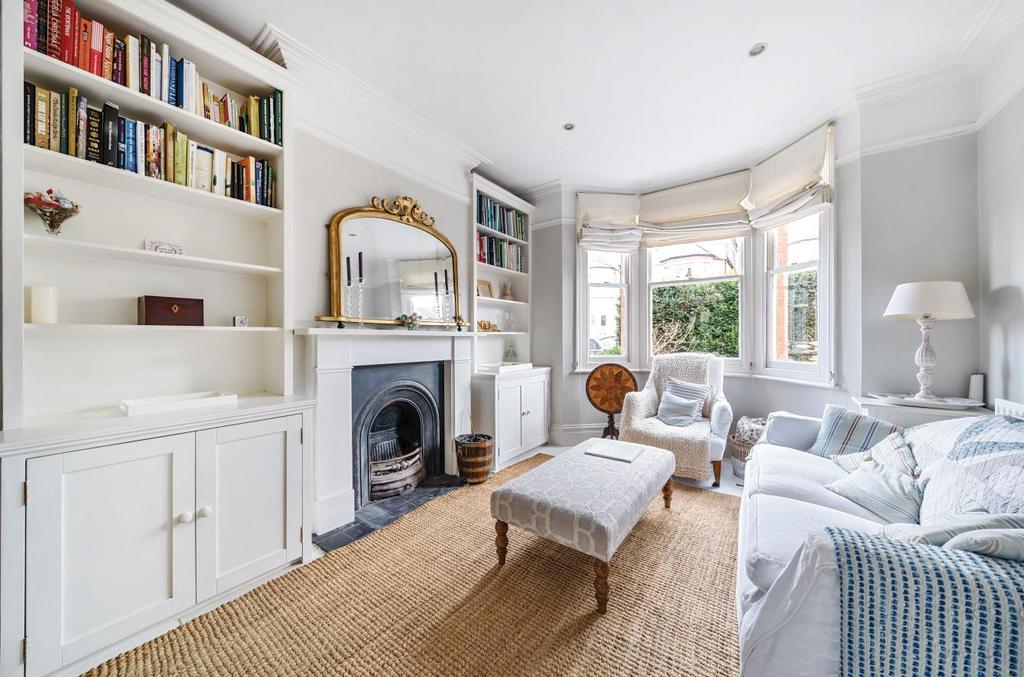 Staunton Road, Kingston Upon Thames KT2 3 bed detached house for sale