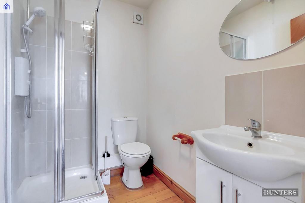 2 Bathroom-0.jpg