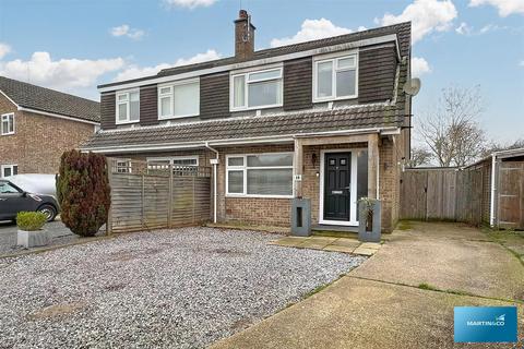 3 bedroom semi-detached house for sale - Raleigh Close, Ringwood