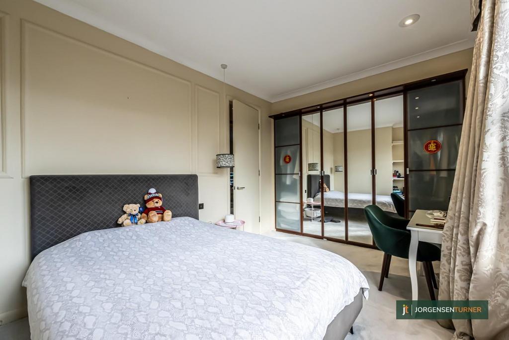 Bedroom 1-012 LR - JT.jpg