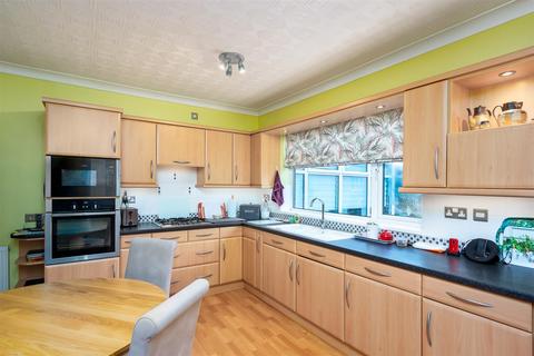 2 bedroom semi-detached bungalow for sale, Holmpton Road, Withernsea
