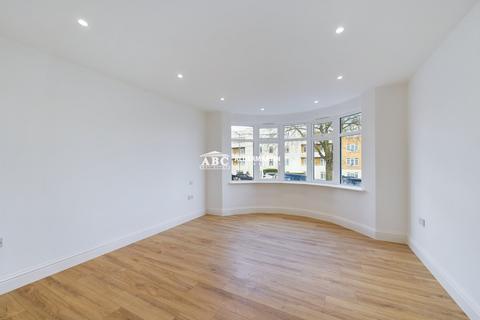 2 bedroom apartment to rent, Green Lane, London, NW4