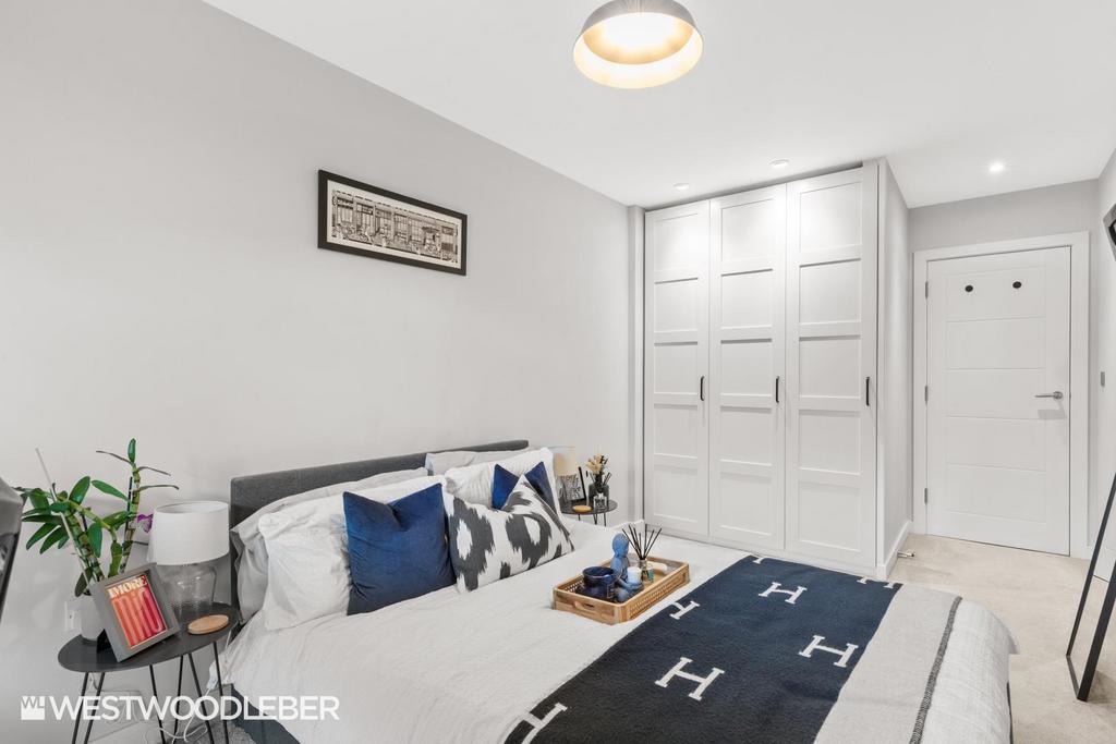 Astoria Place 2.jpg