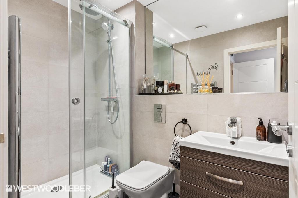 Astoria Place 5.jpg