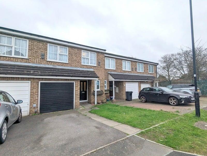 Way, Feltham, TW14 4 bed terraced house £500,000