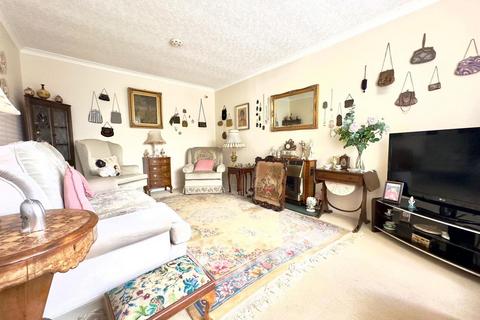 11 Cooke Close, Old Tupton, Chesterfield, S42 6JE
