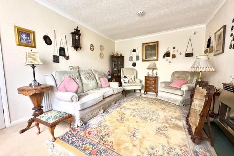 11 Cooke Close, Old Tupton, Chesterfield, S42 6JE