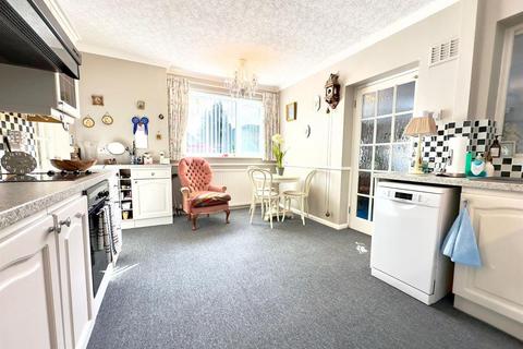 11 Cooke Close, Old Tupton, Chesterfield, S42 6JE