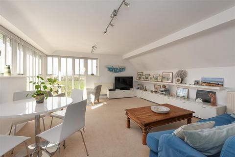2 bedroom duplex for sale, West Cliff, Whitstable