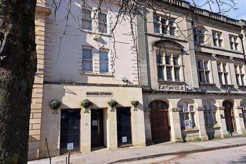 Property to rent, Market Place, Chipping Norton