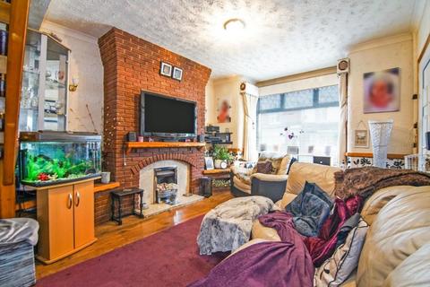 3 bedroom terraced house for sale, Belvedere Road, Burton-on-Trent, DE13
