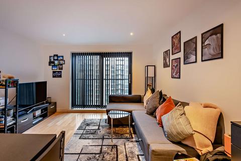 1 bedroom flat for sale, Western Gateway, London, E16