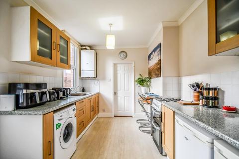 1 bedroom flat for sale, Elm Road, Leigh-On-Sea SS9
