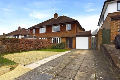90 Catlins Lane, Pinner, HA5 2BX