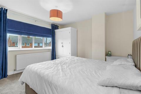 3 bedroom semi-detached house for sale - Tilehurst Drive, Hailsham