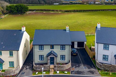 4 bedroom detached house for sale, Parc Llydan, Pennard, Swansea