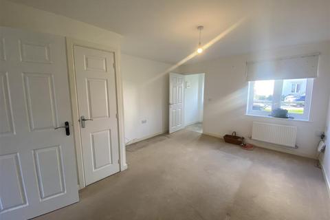 3 bedroom semi-detached house to rent, Lesley Lane, Monkton Heathfield