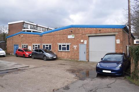 Industrial unit to rent - Rectory Lane, Loughton