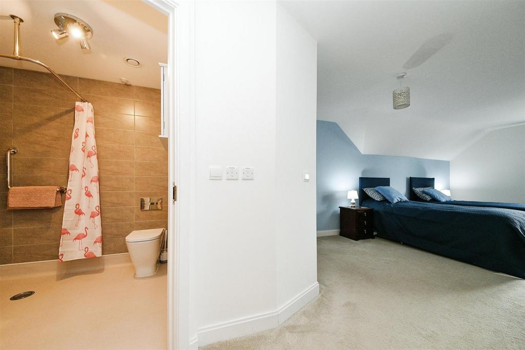 Main bedroom2.jpg