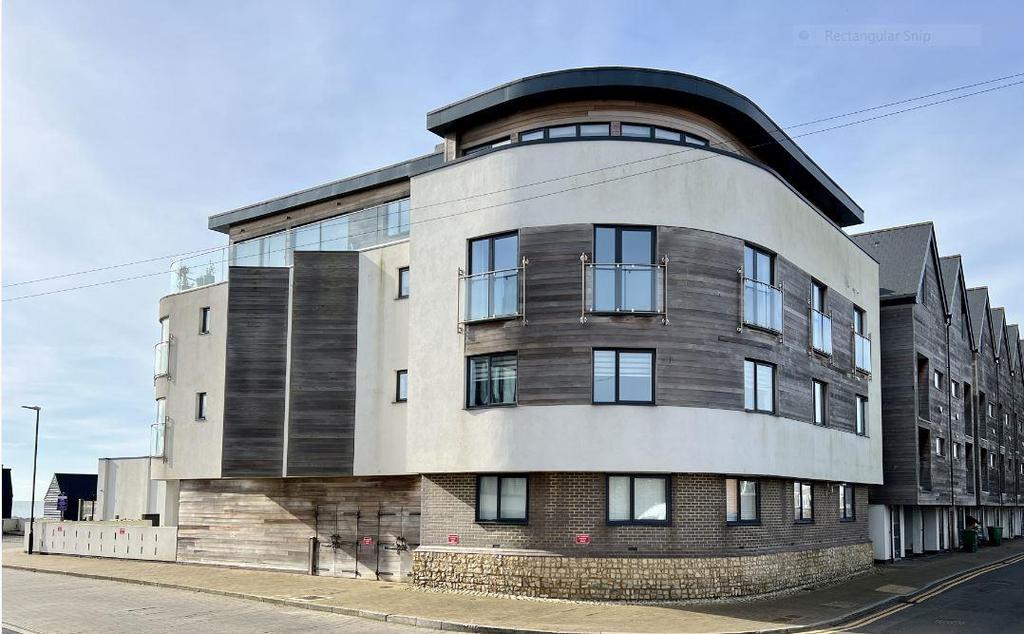 HYTHE 3 bed apartment for sale £1,000,000