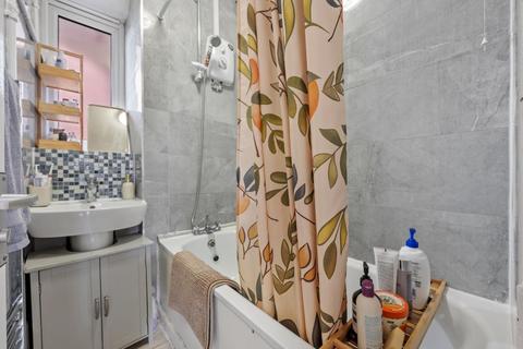 Flat 18, Wentwood House Upper Clapton Road, London, E5 9BY