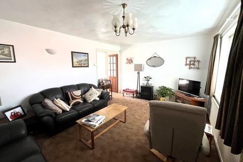 3 bedroom detached house for sale, Cardigan Crescent, Boverton, Llantwit Major, CF61