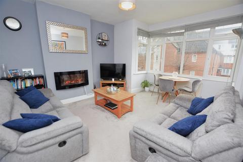 2 bedroom apartment for sale, Cavendish Road, Colliers Wood SW19