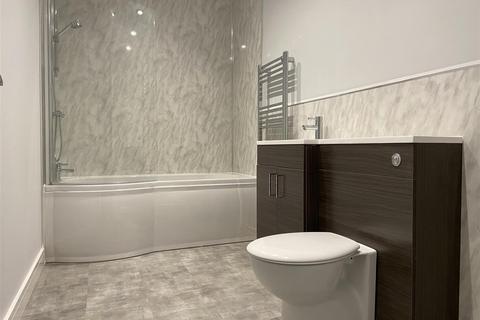 73 Deneside, Ossett, WF5 8EB