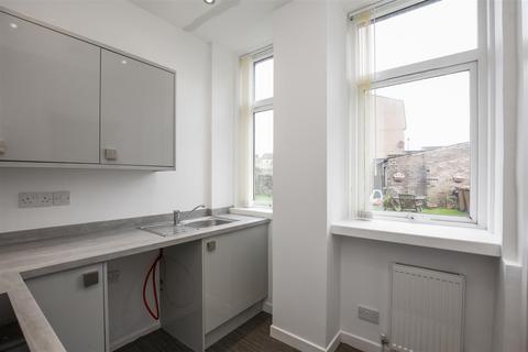136b Baldridgeburn, Dunfermline, KY12 9EH