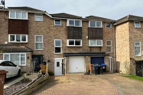 11 Catton Crescent, Northampton, NN2 8PL