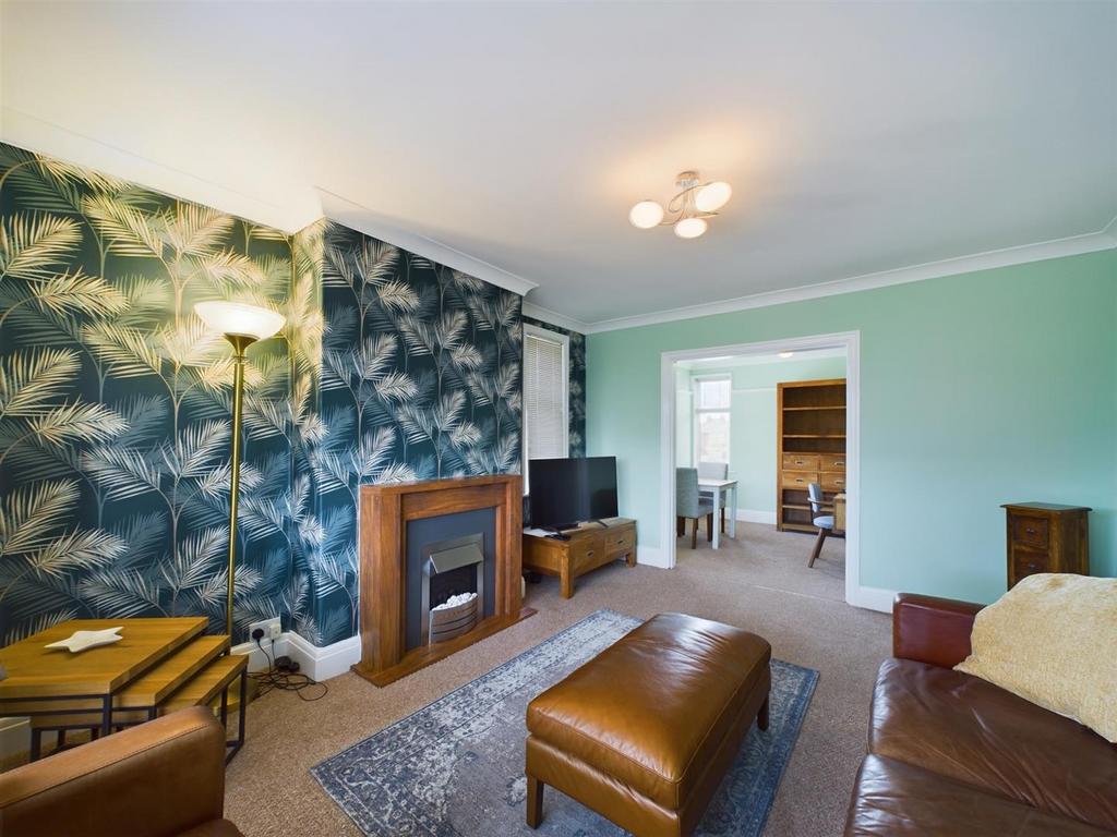 Lounge: