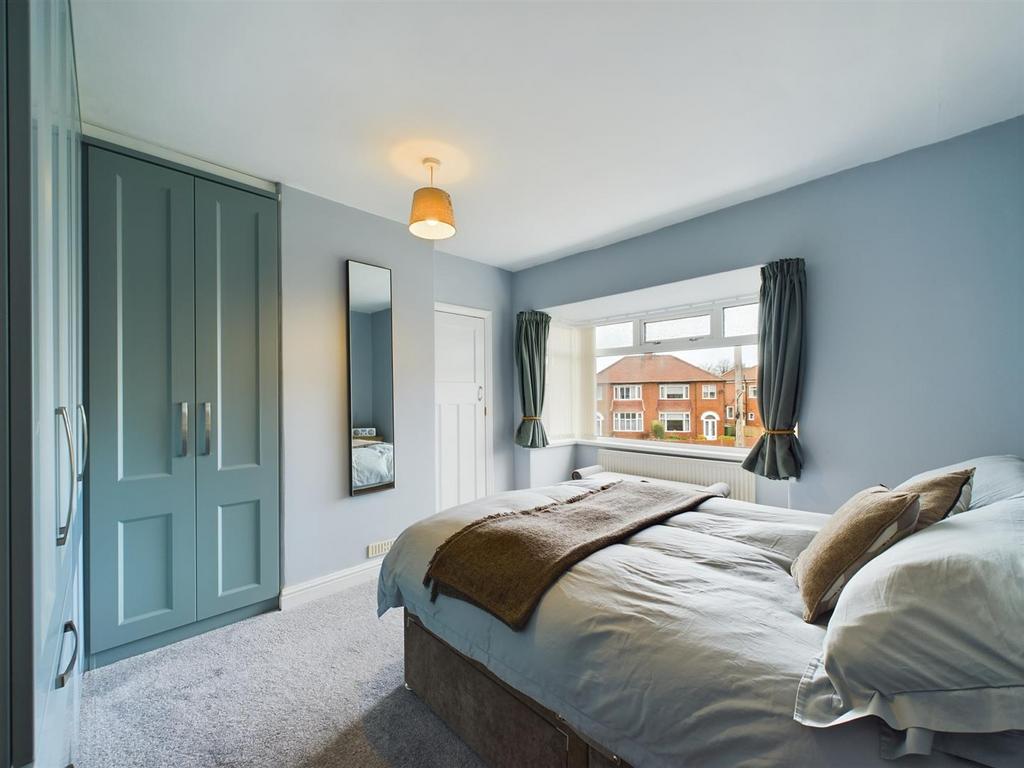 Bedroom: