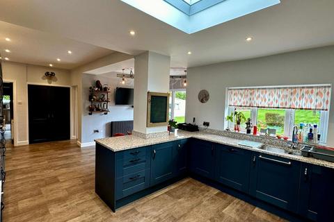 Taynish Breinton Lane, Swainshill, Hereford, HR4 7PX