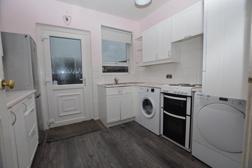 East Park Crescent, Kilmaurs... 2 bed terraced house for sale £79,995