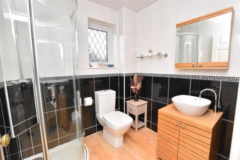 5 bedroom detached house for sale, Raithby Avenue, Keelby DN41