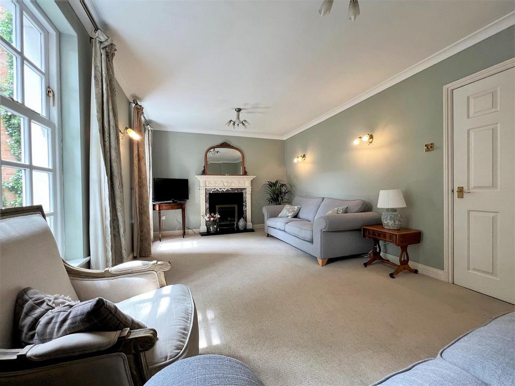 .living room.jpg