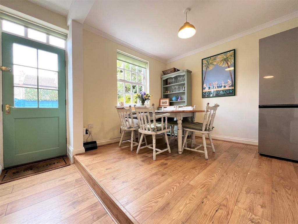 Dining area of kitchen.jpg