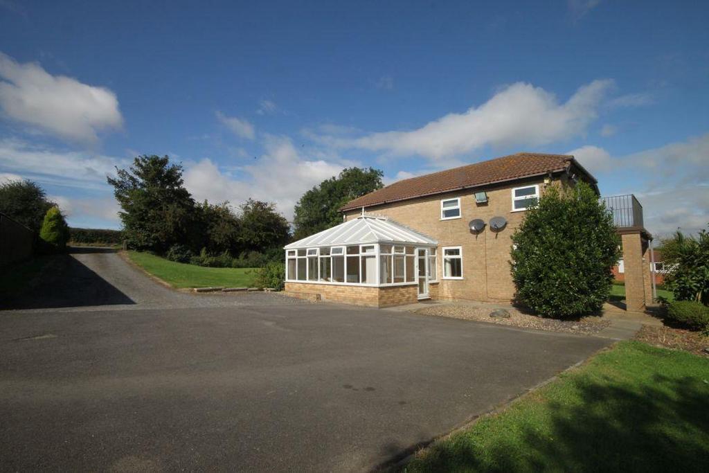 Barton Street, Ashby Cum Fenby DN37 6 bed detached house for sale £