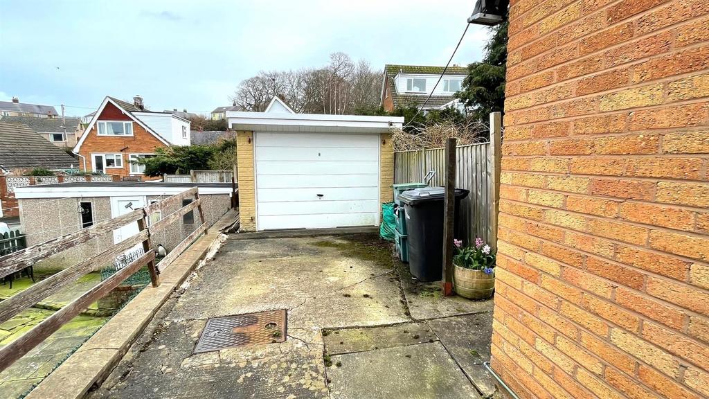 Single car prefabricated concrete garage