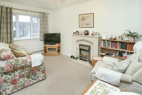 2 bedroom retirement property for sale - Symington Way, Market Harborough