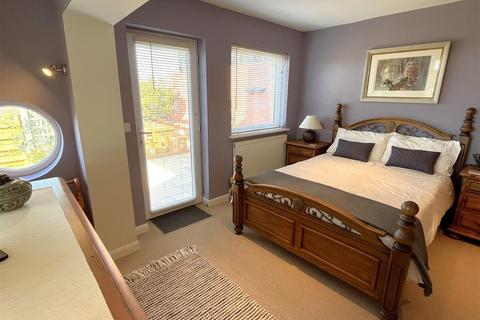 25 Ocean View, Polruan, Fowey, PL23 1QJ