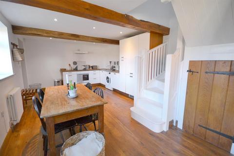 2 bedroom barn conversion for sale, Willoughby Court, Norwell, Newark