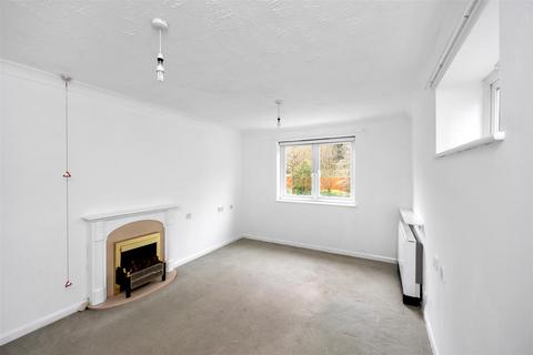 1 bedroom retirement property for sale, London Road, Patcham, Brighton