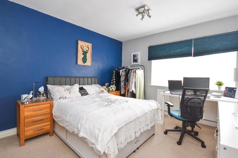 2 bedroom flat for sale - 21 Marnel Court, Gail Park, Bradmore, Wolverhampton