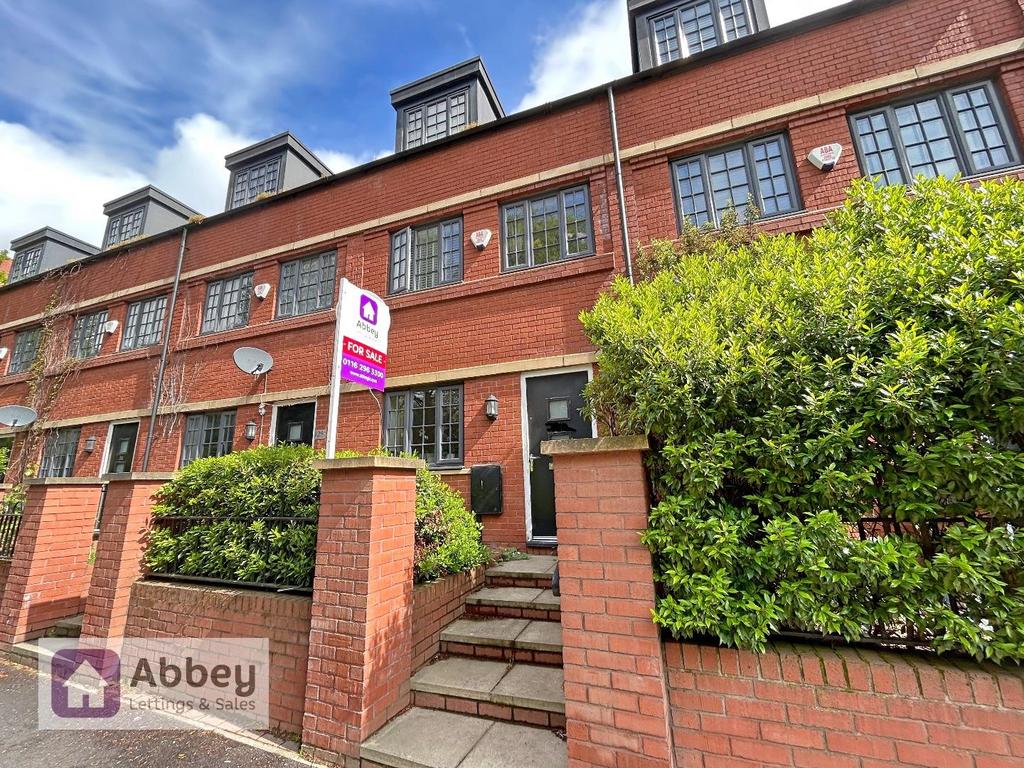 Abbey Park Road, Leicester 3 bed house for sale £280,000