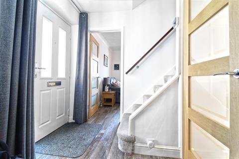 38 Cheyne Close, Ware, SG12 0QF